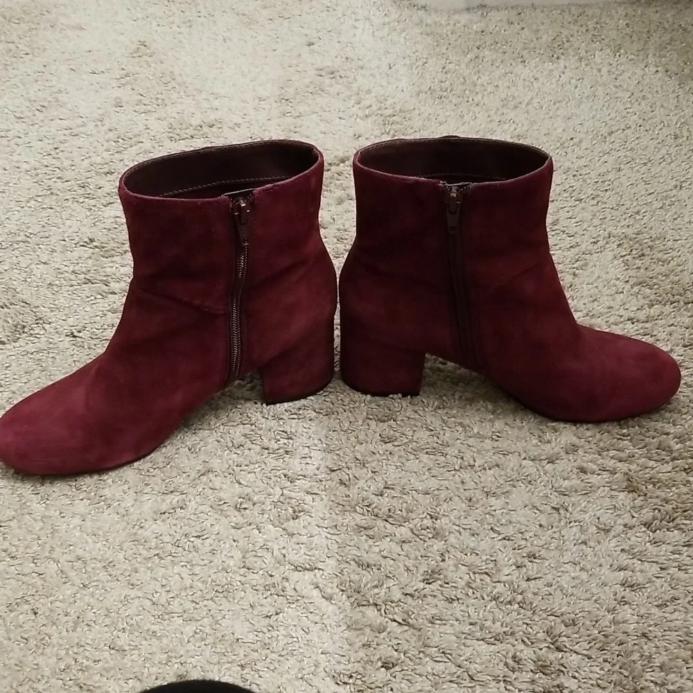 Nine West burgundy suede ankle boots - Picture 2 of 5